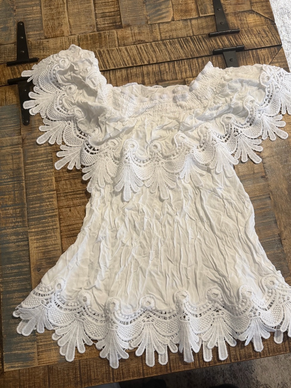 Wish White Off-Shoulder Lace Trim Girls Casual Shirt